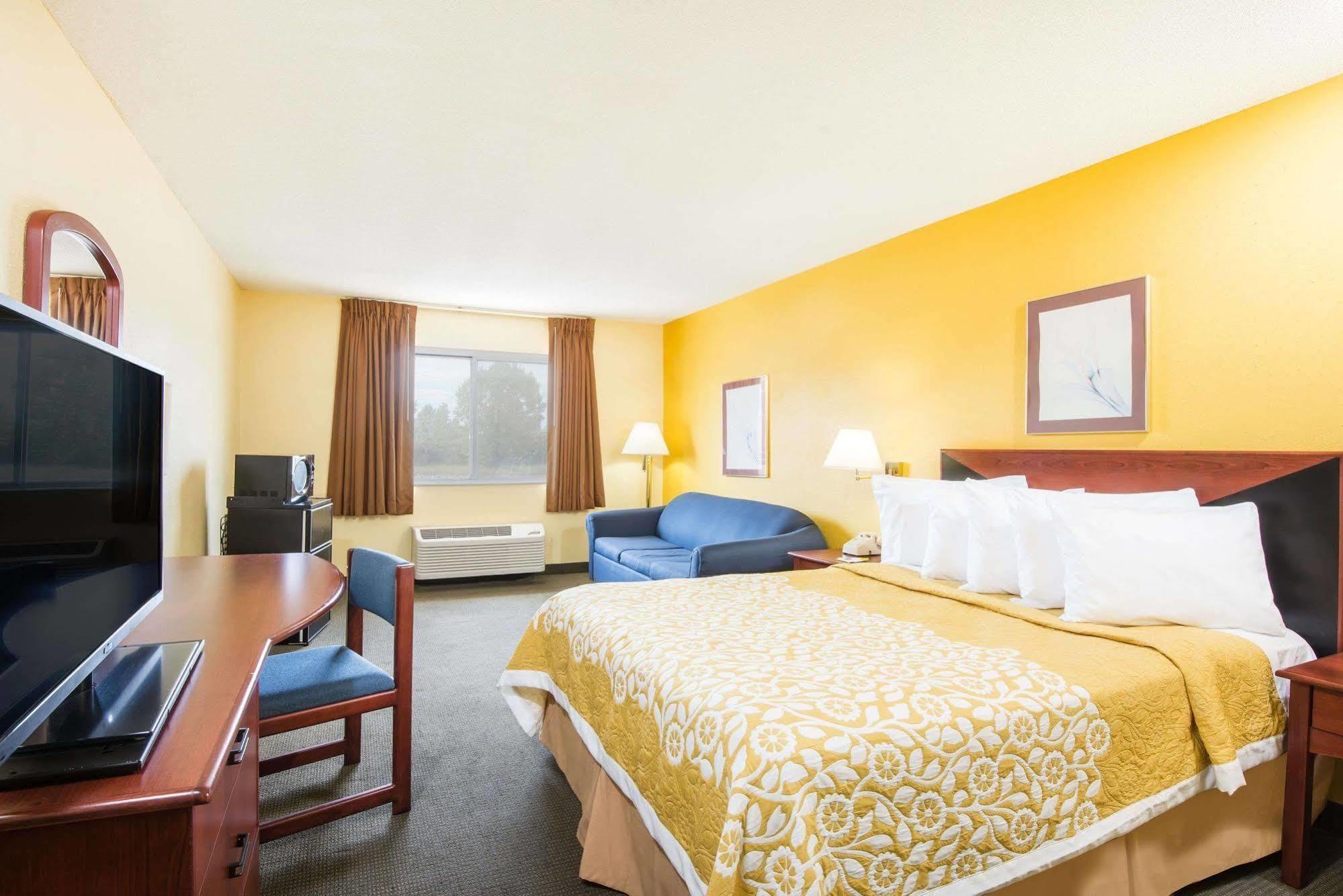 Days Inn By Wyndham Milan Sandusky South Luaran gambar