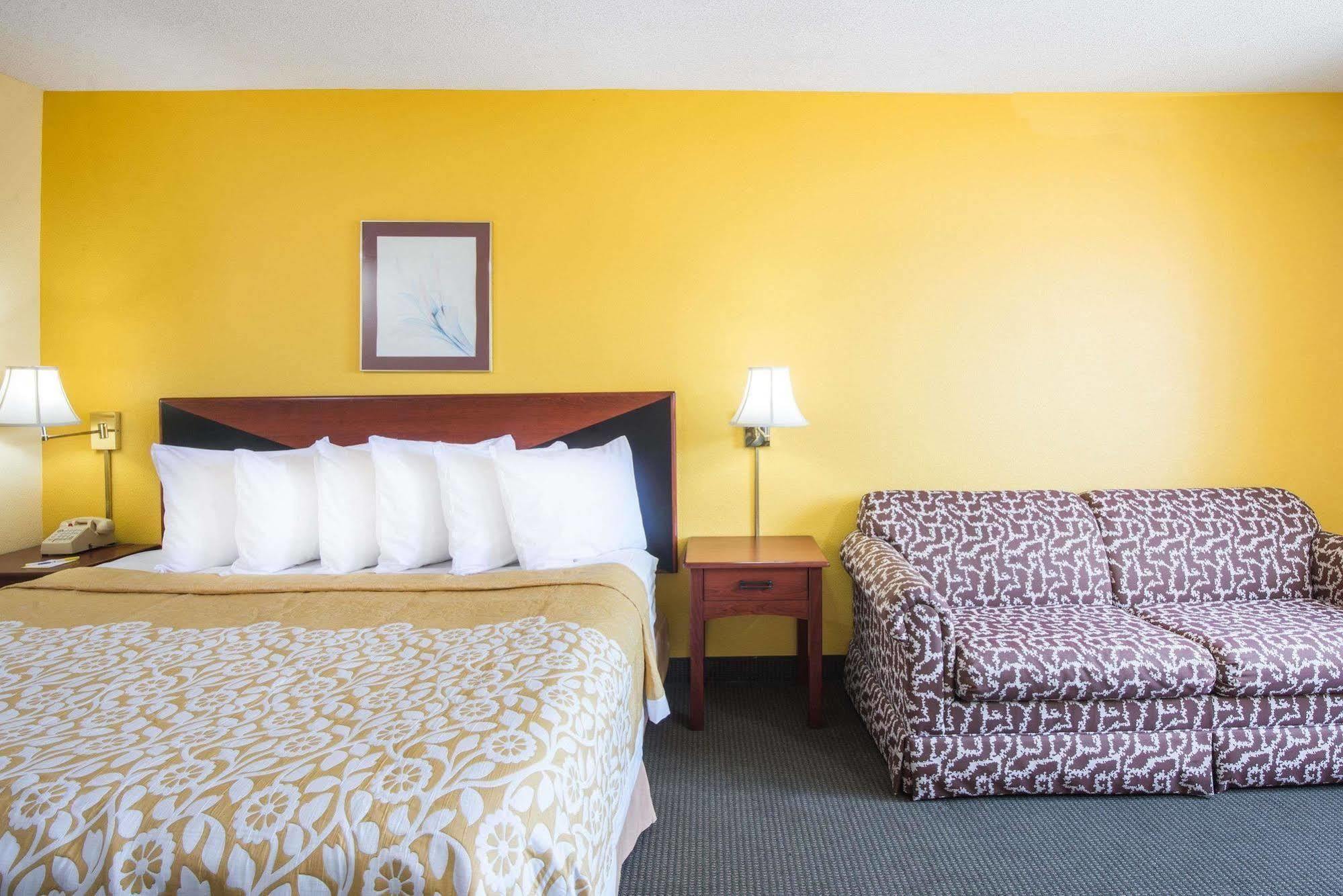 Days Inn By Wyndham Milan Sandusky South Luaran gambar
